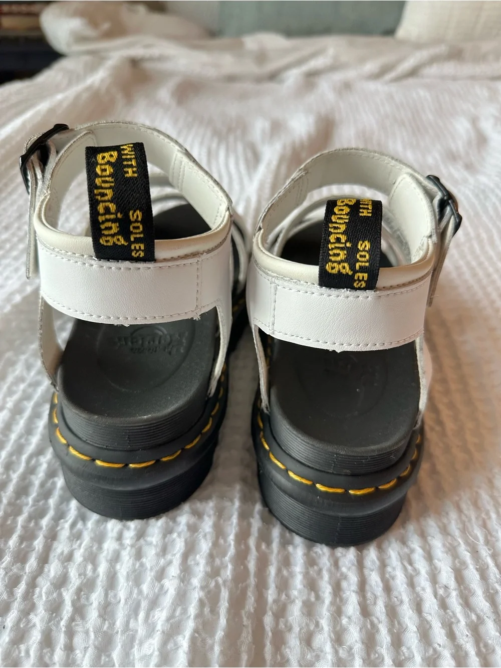 NWT Dr. Martens Blaire Hydro White Platform Sandals Women’s Size 8